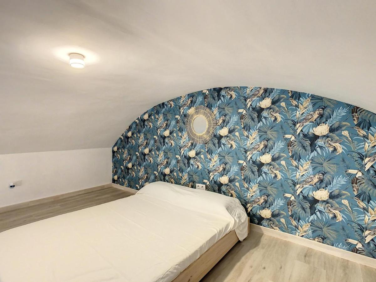 Apartcity Triana Seville Luaran gambar