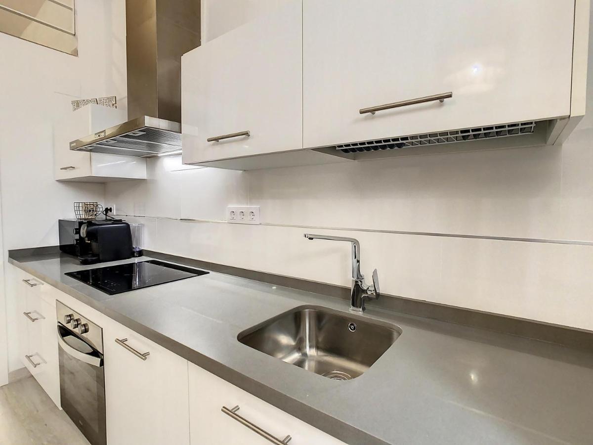Apartcity Triana Seville Luaran gambar